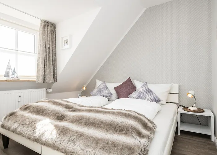 公寓 Tunghoern-hues-1-og-wohnung-03 *